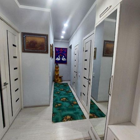 Downtown Homestay 비슈케크 외부 사진