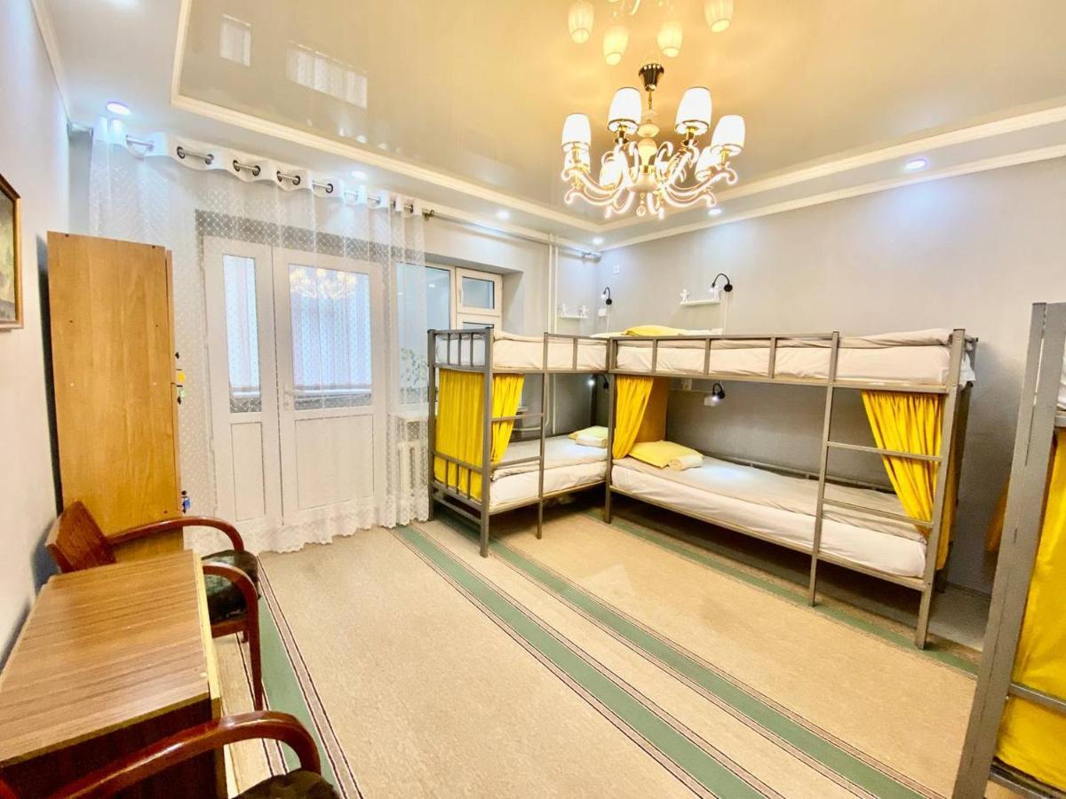 Downtown Homestay 비슈케크 외부 사진